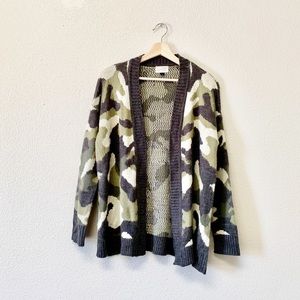 Universal Thread Cozy Camouflage Open Cardigan